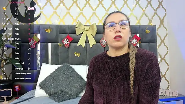 Snapshot of RubbyTaylor chatting on December 1, 2:40 pm RubbyTaylor online show from December 1, 2:40 pm