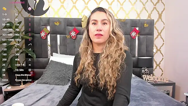 Snapshot of RubbyTaylor chatting on November 29, 11:43 am RubbyTaylor online show from November 29, 11:43 am