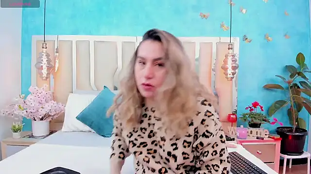 RubbyTaylor online show from March 28, 11:33 am