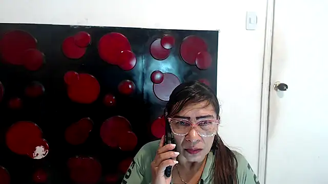 Snapshot of LITLESTAR chatting on February 20, 6:46 pm LITLESTAR online show from February 20, 6:46 pm