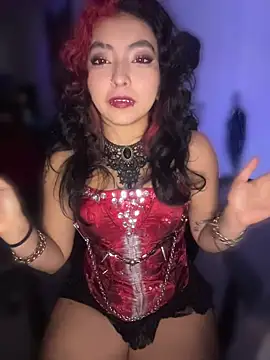  Gothiccbitch  online show from May 11, 5:20 am
