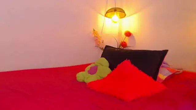 Snapshot of Veronicaa_2 chatting on February 28, 8:41 pm Veronicaa 2 online show from February 28, 8:41 pm