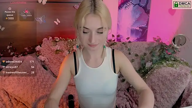 melisa white1 online show from February 26, 12:30 am