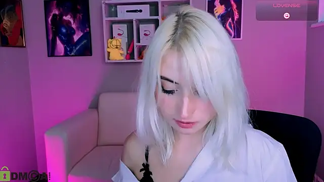 melisa white1 online show from November 9, 9:30 pm