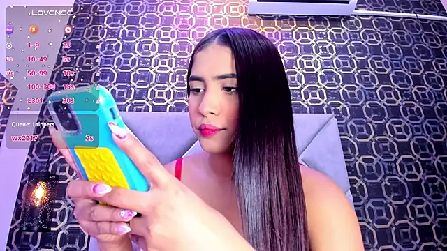 Snapshot of CherryBlossom23 chatting on October 28, 1:39 am CherryBlossom23 online show from October 28, 1:39 am