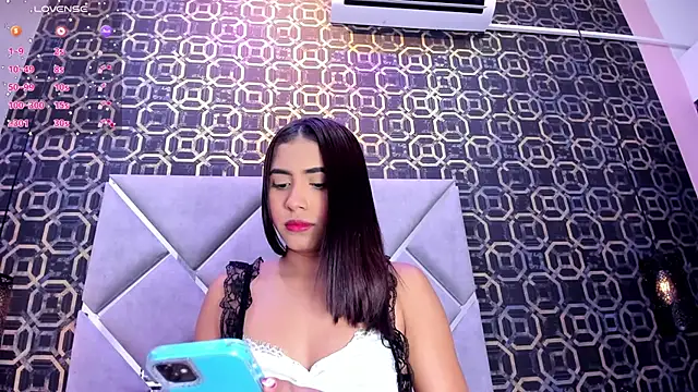 Snapshot of CherryBlossom23 chatting on November 4, 1:42 am CherryBlossom23 online show from November 4, 1:42 am