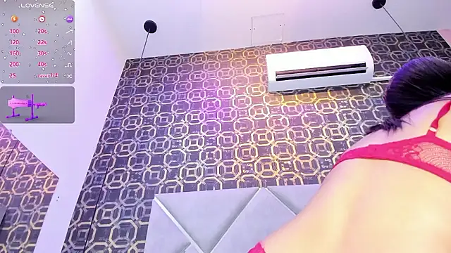 CherryBlossom23 online show from January 14, 1:31 am