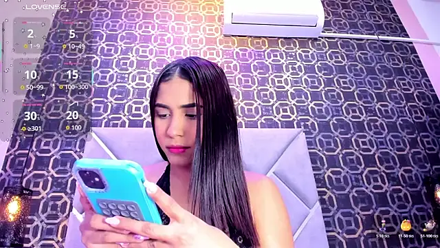 Snapshot of CherryBlossom23 chatting on November 20, 1:17 am CherryBlossom23 online show from November 20, 1:17 am