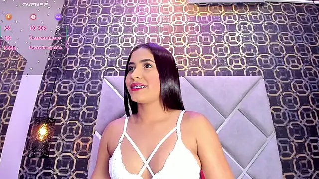 Snapshot of CherryBlossom23 chatting on October 22, 1:38 am CherryBlossom23 online show from October 22, 1:38 am