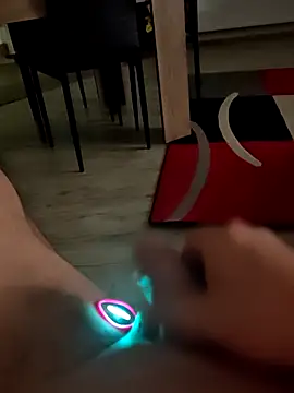 Szeltolo001 online show from January 18, 3:32 am