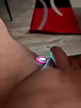 Szeltolo001 online show from March 4, 3:47 am