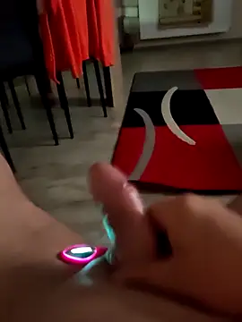 Szeltolo001 online show from April 3, 1:45 am