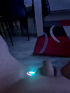 Szeltolo001 online show from February 13, 4:01 am