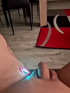 Szeltolo001 online show from January 11, 3:02 am