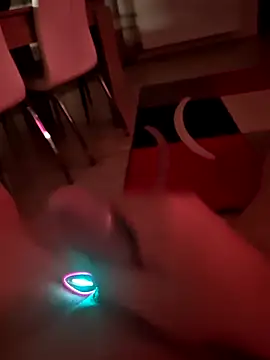 Szeltolo001 online show from April 5, 2:40 am