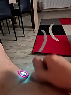 Szeltolo001 online show from March 6, 3:34 am