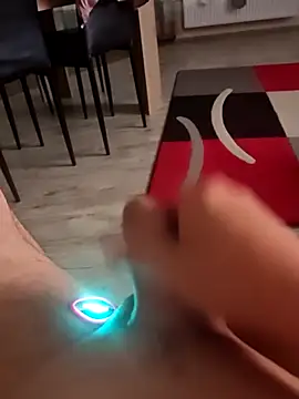 Szeltolo001 online show from March 24, 3:39 am