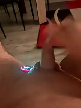 Szeltolo001 online show from February 9, 3:37 am