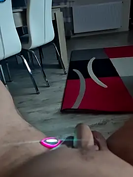 Szeltolo001 online show from April 18, 9:26 pm