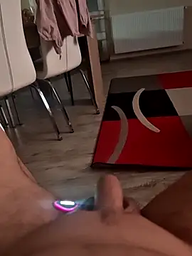 Szeltolo001 online show from April 15, 9:48 pm