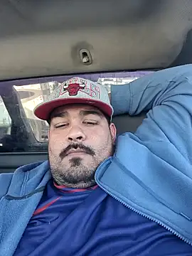 GILBERTHOR92 online show from November 1, 4:01 pm