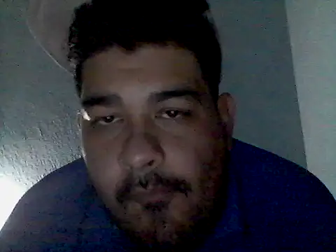 Snapshot of GILBERTHOR92 chatting on February 12, 3:06 am GILBERTHOR92 online show from February 12, 3:06 am