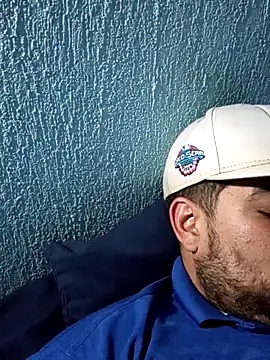 Snapshot of GILBERTHOR92 chatting on February 26, 4:12 am GILBERTHOR92 online show from February 26, 4:12 am