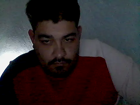 Snapshot of GILBERTHOR92 chatting on February 11, 7:19 am GILBERTHOR92 online show from February 11, 7:19 am