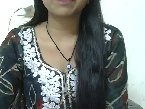 momo lov online show from October 19, 4:48 am