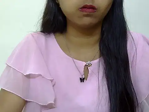 momo lov online show from March 17, 8:29 am