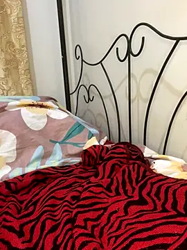 sweet18creamybigpussy online show from October 3, 10:44 pm