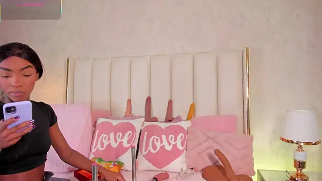 CahitlinBell online show from January 14, 6:06 am