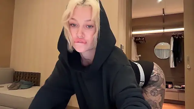 Golden Aline online show from April 8, 12:06 pm