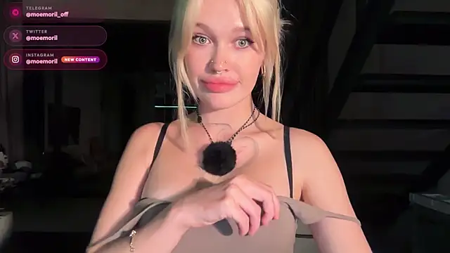 Golden Aline online show from June 17, 2:38 pm