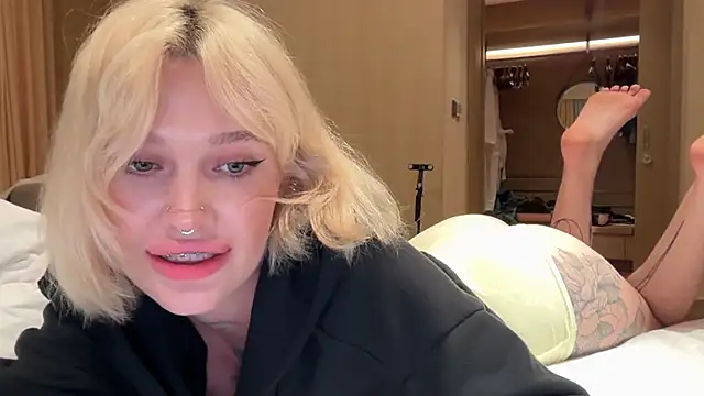 Golden Aline online show from April 10, 12:12 pm