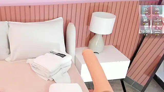 Snapshot of katia_expensive chatting on September 19, 11:03 am katia expensive online show from September 19, 11:03 am