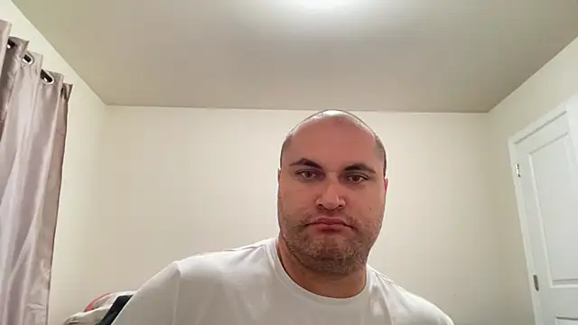 SluggishChase99 online show from February 18, 3:26 am