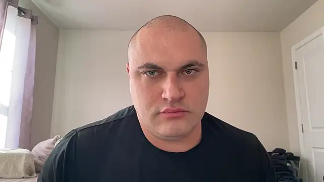 SluggishChase99 online show from December 18, 5:17 pm