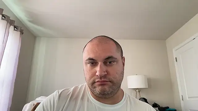 Snapshot of SluggishChase99 chatting on November 19, 6:41 pm SluggishChase99 online show from November 19, 6:41 pm