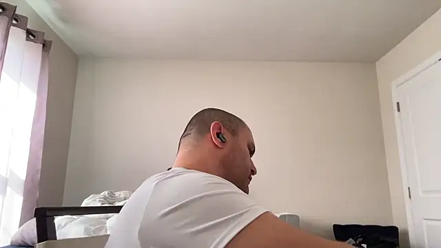 SluggishChase99 online show from March 17, 3:48 pm