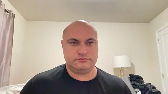 Snapshot of SluggishChase99 chatting on December 3, 3:29 am SluggishChase99 online show from December 3, 3:29 am