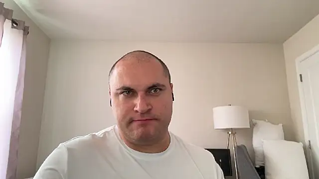 Snapshot of SluggishChase99 chatting on November 28, 5:24 pm SluggishChase99 online show from November 28, 5:24 pm