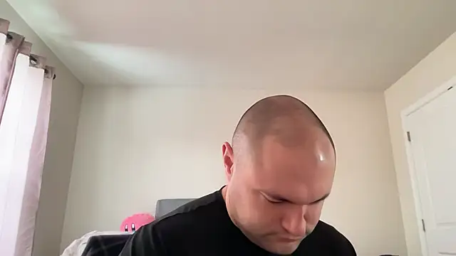 SluggishChase99 online show from February 12, 2:50 pm