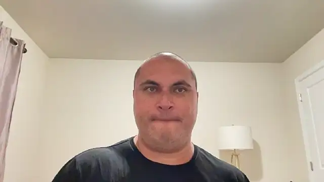SluggishChase99 online show from October 6, 2:46 am