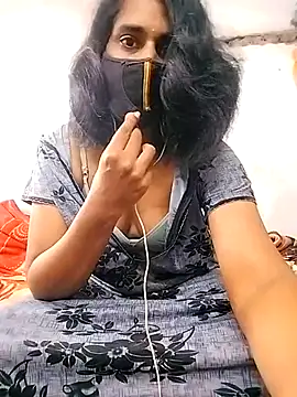 Snapshot of Ammupuku1 chatting on February 3, 9:20 pm Ammupuku1 online show from February 3, 9:20 pm