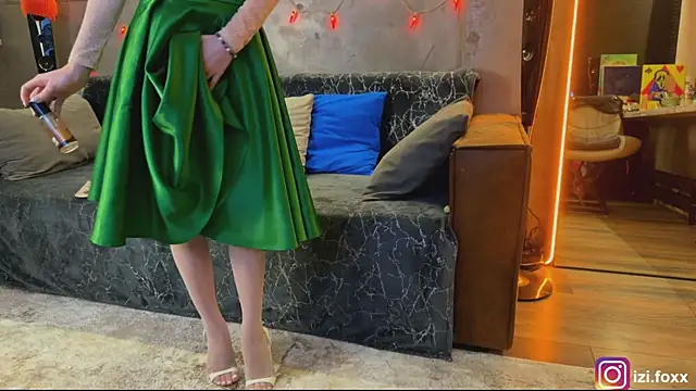 izi-fox online show from November 1, 4:23 pm