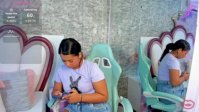 EmmaCrush online show from April 14, 8:58 pm