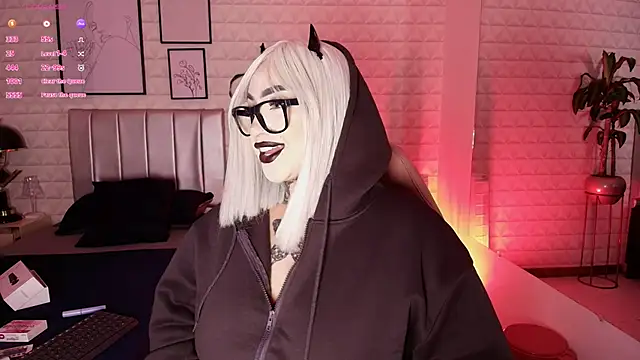 bella-green online show from September 23, 7:10 pm