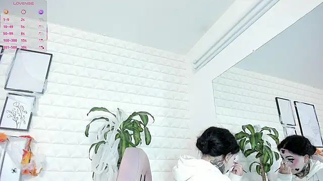 bella-green online show from October 22, 7:02 pm