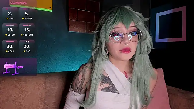 Snapshot of Elettra_Rou chatting on November 12, 11:41 pm Elettra Rou online show from November 12, 11:41 pm